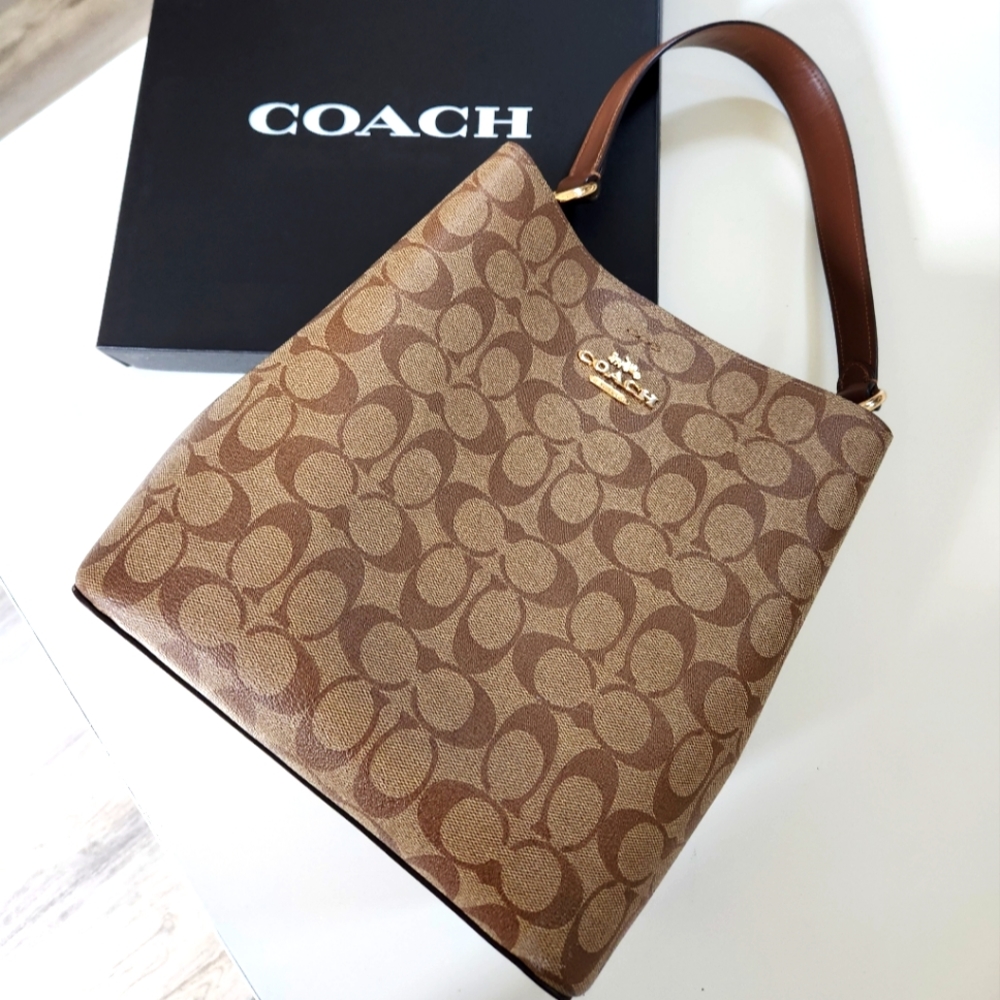 Coach Signature Towne Bucket handbag